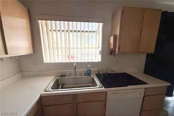 694 Anne LN #694, Henderson, NV 89015