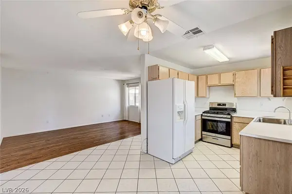 694 Anne LN #694, Henderson, NV 89015