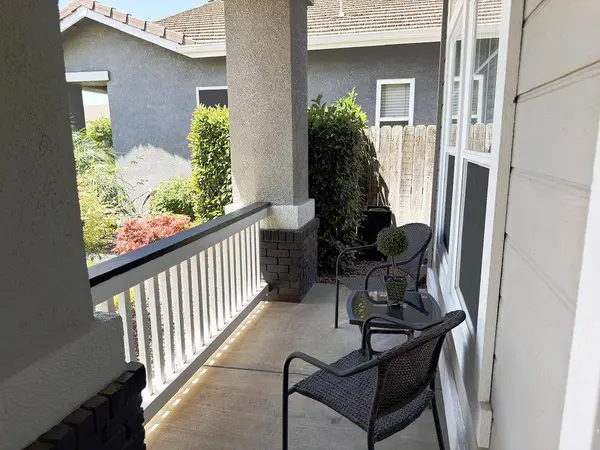 2219 Autumn Moon WAY, Turlock, CA 95382