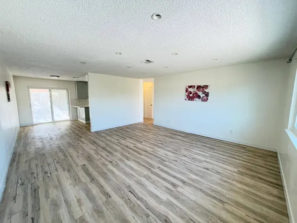 2413 Murray ST, Turlock, CA 95382