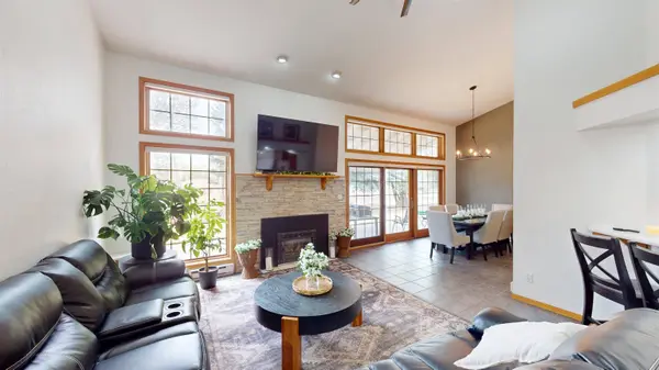 6659 Riverview Rd, Riverton, WY 82501