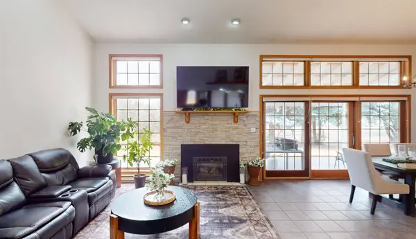 6659 Riverview Rd, Riverton, WY 82501