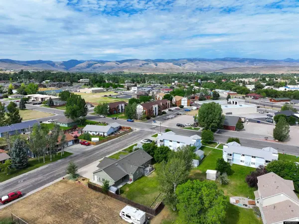 209 Vista Circle, Lander, WY 82520