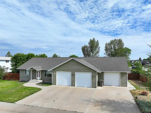 209 Vista Circle, Lander, WY 82520