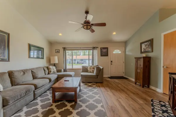 209 Vista Circle, Lander, WY 82520