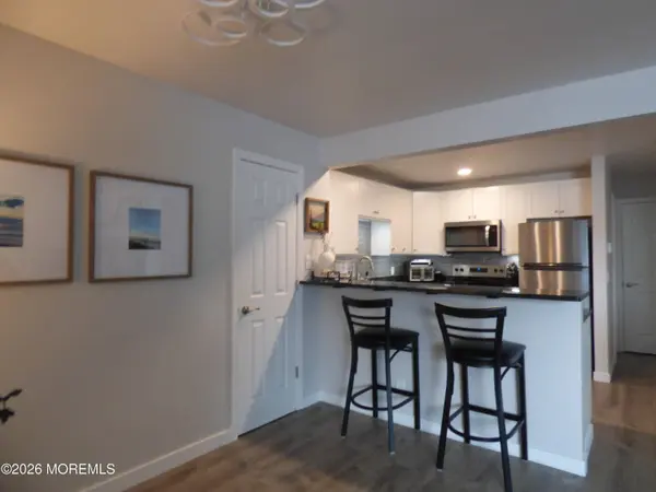 1 Osborne Place #44, Sea Bright, NJ 07760