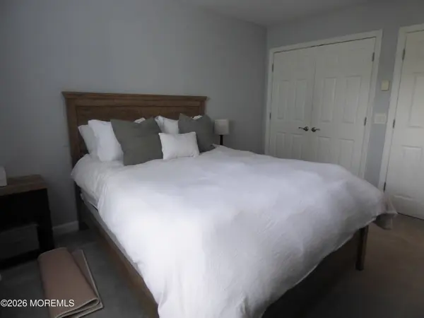 1 Osborne Place #44, Sea Bright, NJ 07760