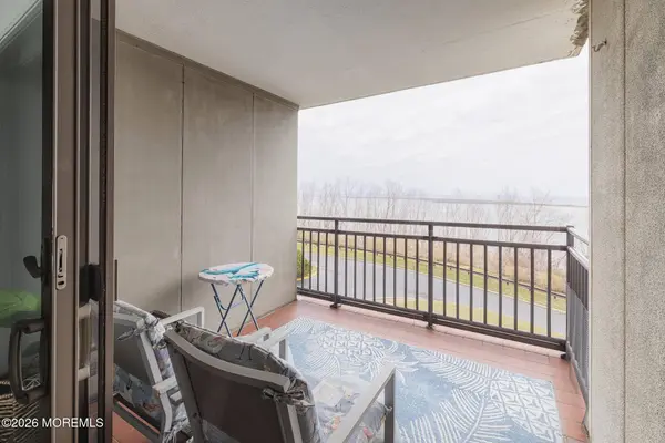 1 Scenic Drive #309, Highlands, NJ 07732
