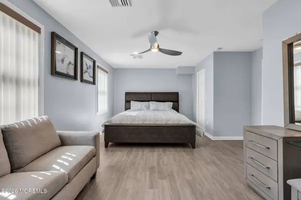 2 Girard Street, Marlboro, NJ 07746