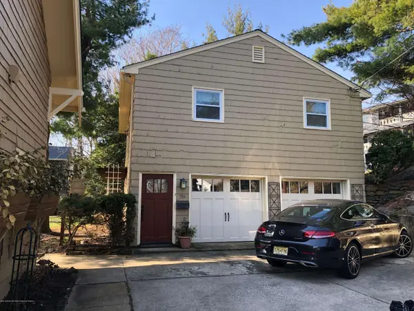 35 Portland Road #1/2
