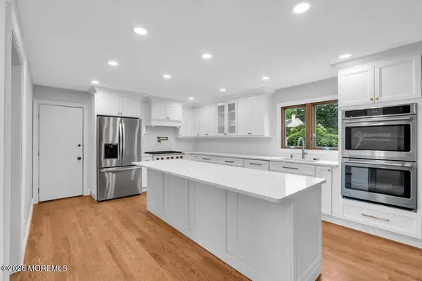 6 Oak Tree Lane, Ocean Twp, NJ 07712