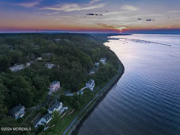 7 Hillside Road, Atlantic Highlands, NJ 07716