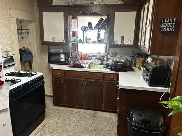 918 N 4th St, Arkansas City, KS 67005