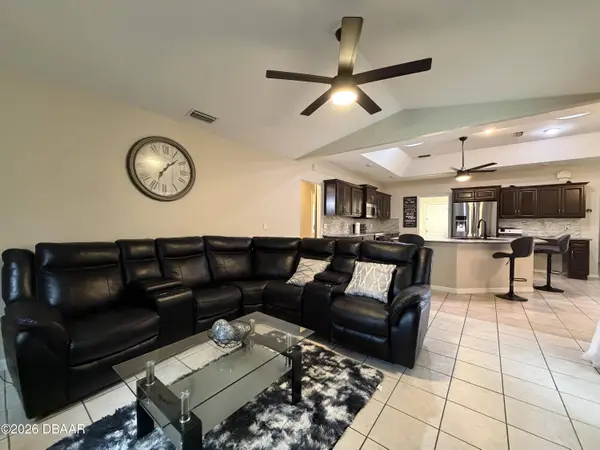 51 Fanshawe LN, Palm Coast, FL 32137