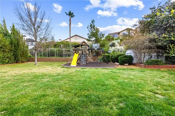 39926 Meadowcrest Way, Palmdale, CA 93551