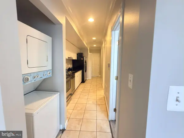 1246 QUEEN ST NE #2, Washington, DC 20002
