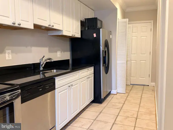 1246 QUEEN ST NE #2, Washington, DC 20002