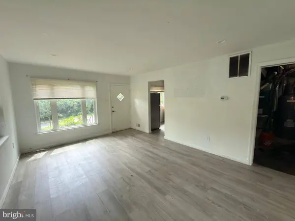 712 1ST ST, Rockville, MD 20851