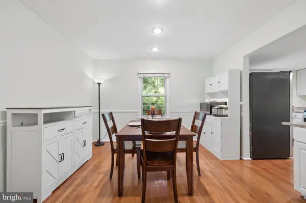 941 PAULSBORO DR, Rockville, MD 20850