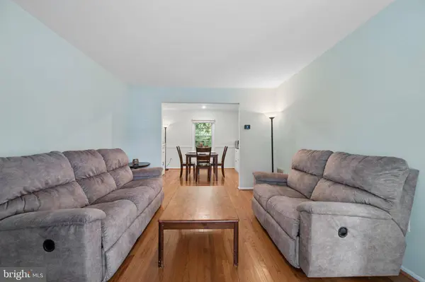 941 PAULSBORO DR, Rockville, MD 20850