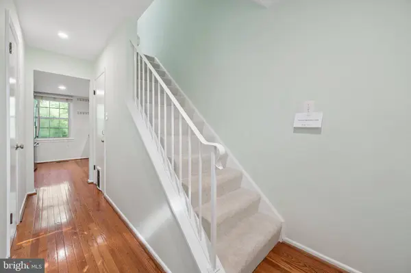 941 PAULSBORO DR, Rockville, MD 20850
