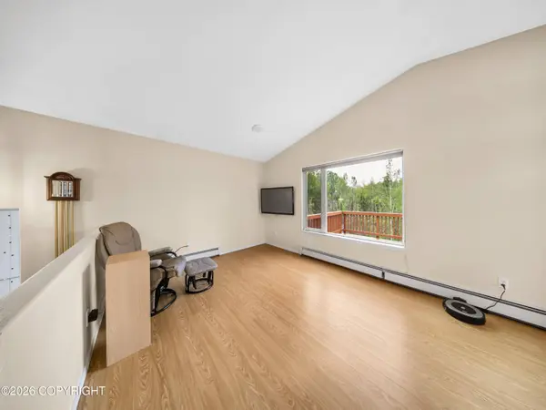 3468 Lunar DR, Anchorage, AK 99504
