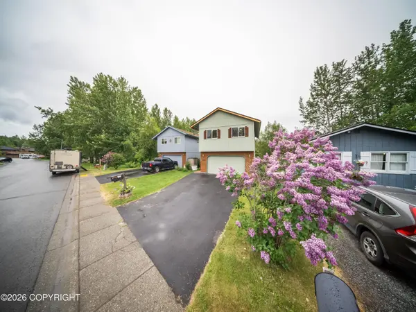 3468 Lunar DR, Anchorage, AK 99504