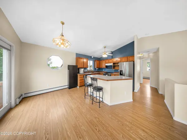 3468 Lunar DR, Anchorage, AK 99504