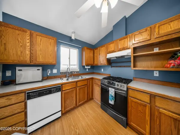 3468 Lunar DR, Anchorage, AK 99504