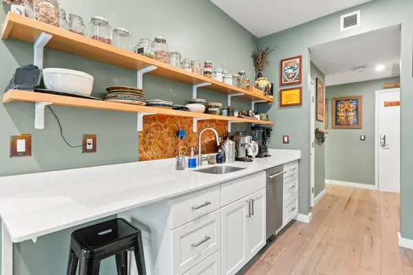 104 Grant ST #204, Portland, ME 04101