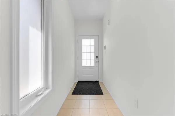 123 Sycamore Street, Welland, ON L3C 0H9