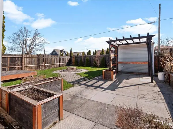 379 Southworth Street S, Welland, ON L3B 2A1