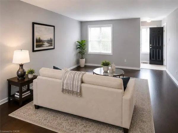 21 Saddler Street, Fonthill, ON L3E 0N9