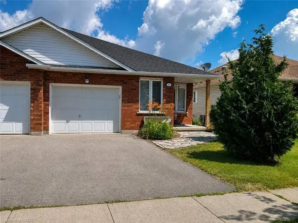 21 Saddler Street, Fonthill, ON L3E 0N9