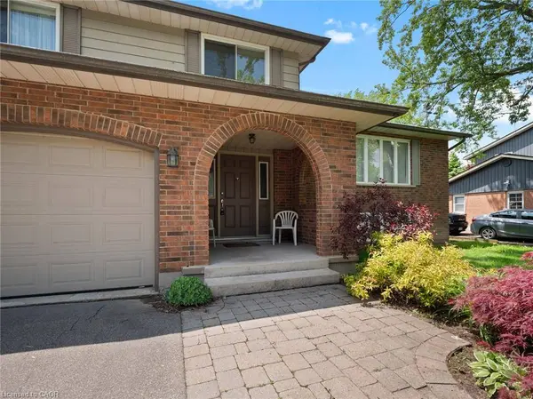 17 Montgomery Road, Welland, ON L3C 2Y2