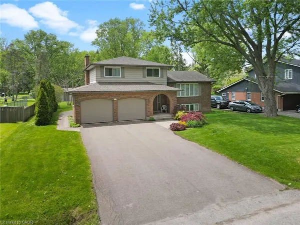 17 Montgomery Road, Welland, ON L3C 2Y2