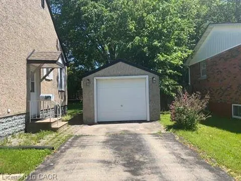 288 First Avenue, Welland, ON L3C 1Y8