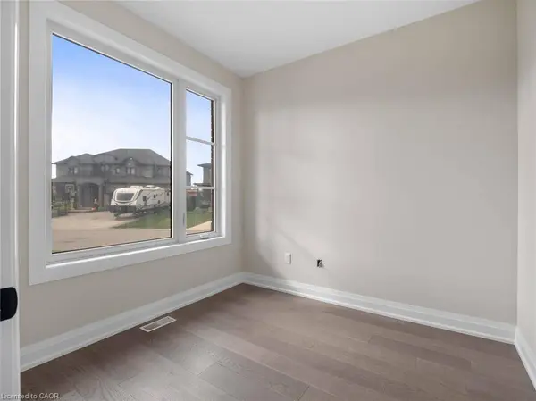 118 Willowbrook Drive, Welland, ON L3C 0G2