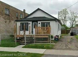 314 Broadway Avenue A, Welland, ON L3C 5L9