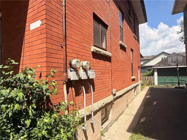 28 Grove Street, Welland, ON L3B 4B4