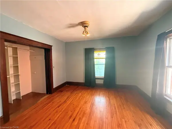28 Grove Street, Welland, ON L3B 4B4