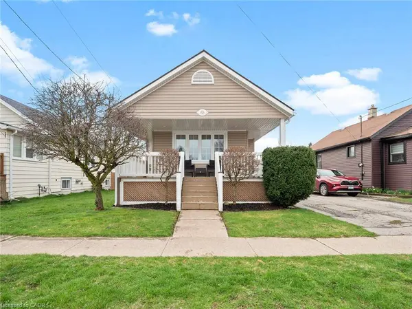 65 Christmas Street, Port Colborne, ON L3K 1M4