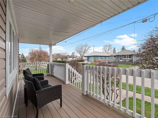 65 Christmas Street, Port Colborne, ON L3K 1M4