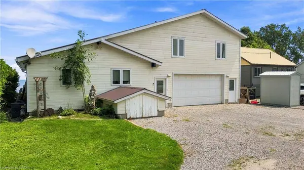 12 Hamdun Lane