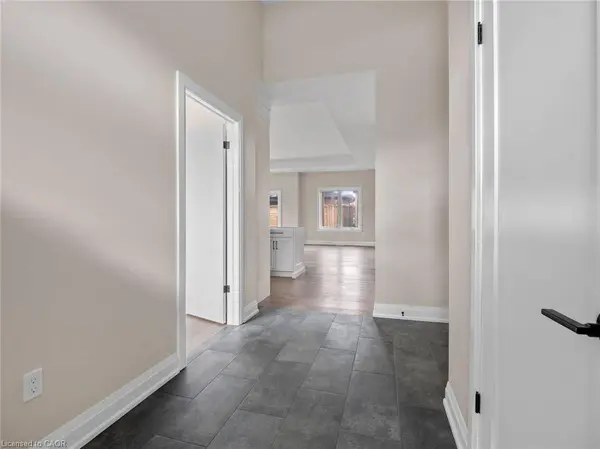 118 Willowbrook Drive, Welland, ON L3C 0G2