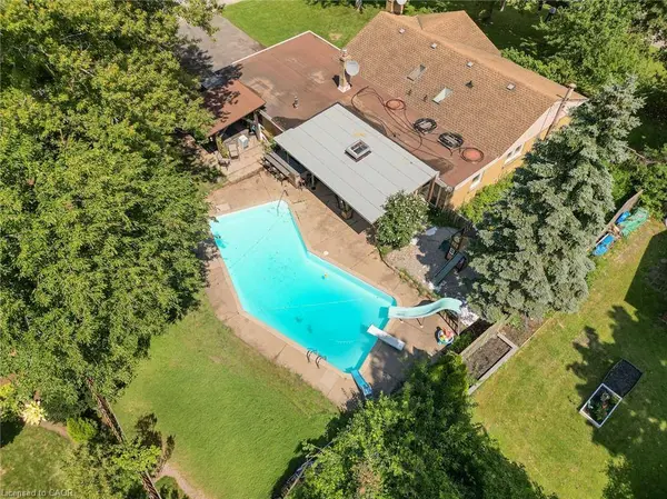 20 Alan Crescent, Fonthill, ON L0S 1E0