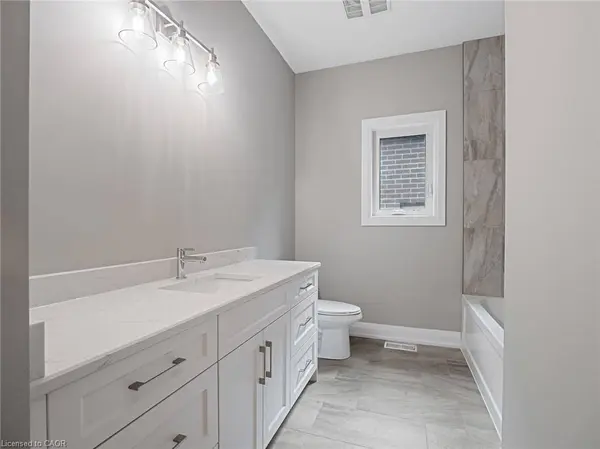 149 Willowbrook Drive, Welland, ON L3C 0G2