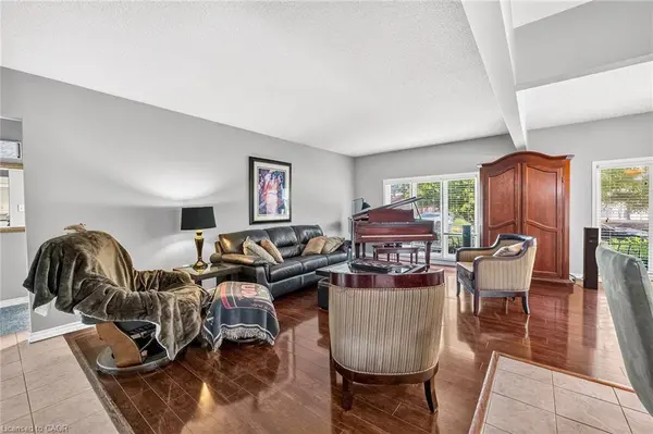 128 Melissa Crescent, Welland, ON L3C 6N9