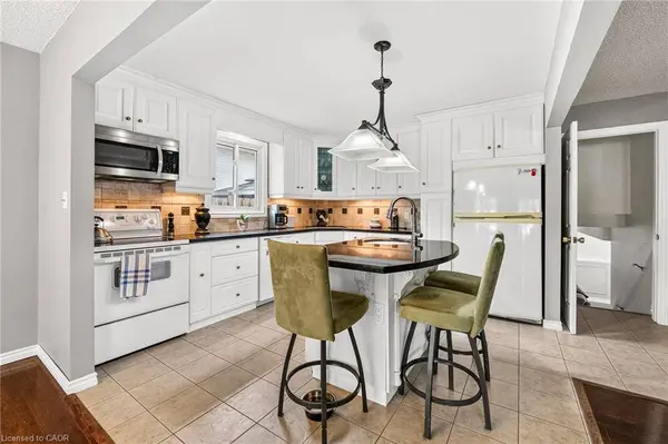 128 Melissa Crescent, Welland, ON L3C 6N9