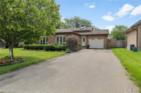 128 Melissa Crescent